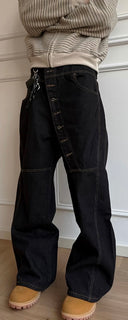 Curve Button Jeans