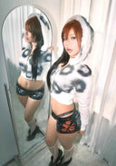 'Kiss' Print PU Leather Shorts image 9