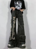 Distressed Multi-pocket Jeans image 4
